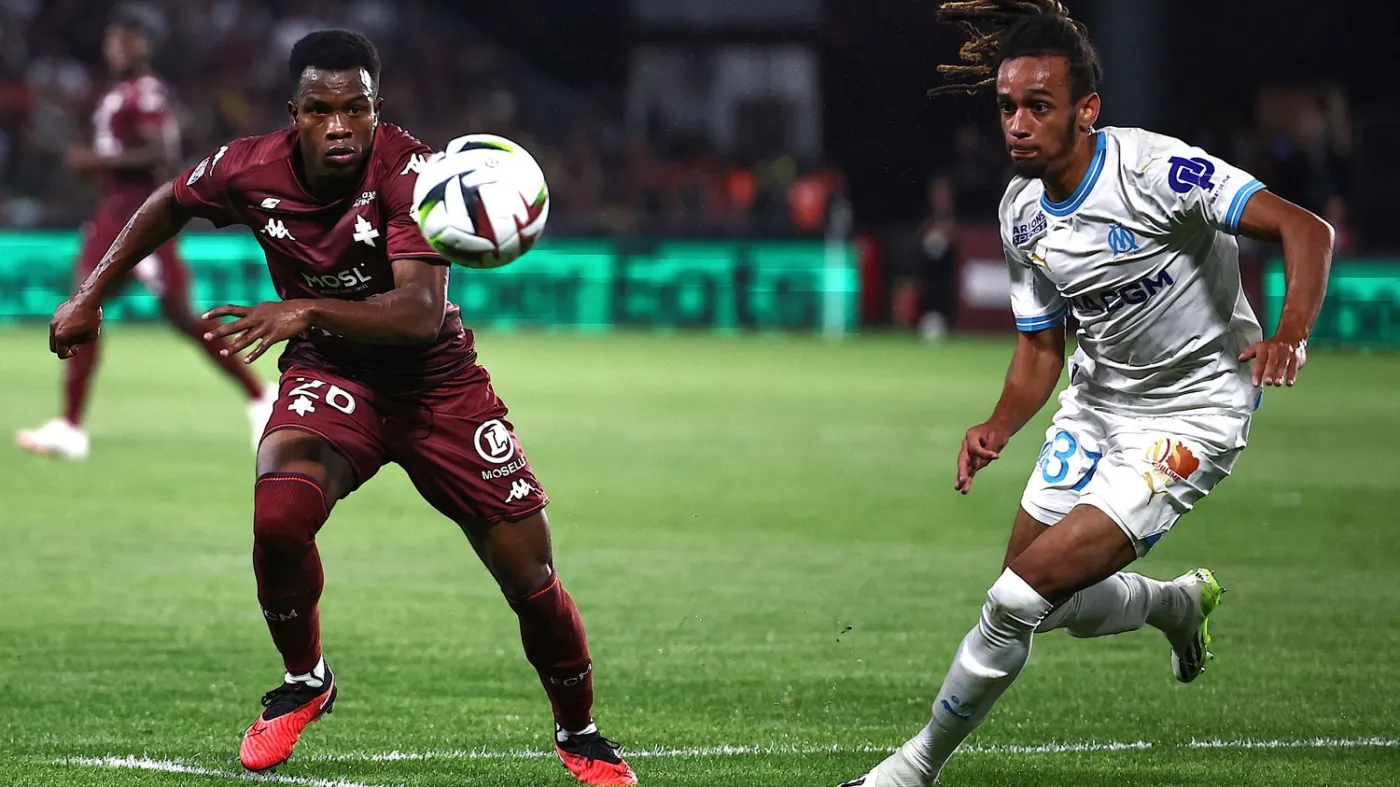 Số liệu thống kê về Marseille gặp FC Metz 02